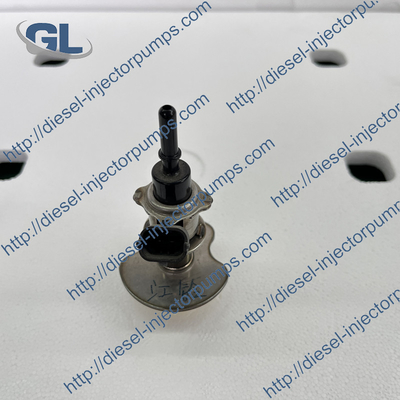 La urea del combustible diesel equipa con inyector C00066128 0444021060-02 0444021060-02 para el bosch
