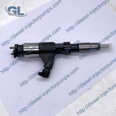 Inyector de combustible común diesel original del carril 095000-8940 para JOHN DEERE 4045T RE543266