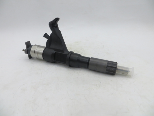 Inyector común del carril de la buena calidad 295050-0324 para el motor 8-98110607-5 de ISUZU 4HK1