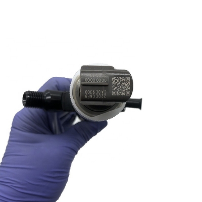 Inyector de combustible común del carril 295050-0820 23670-39385 23670-30380 para Toyota Dyna 1KD